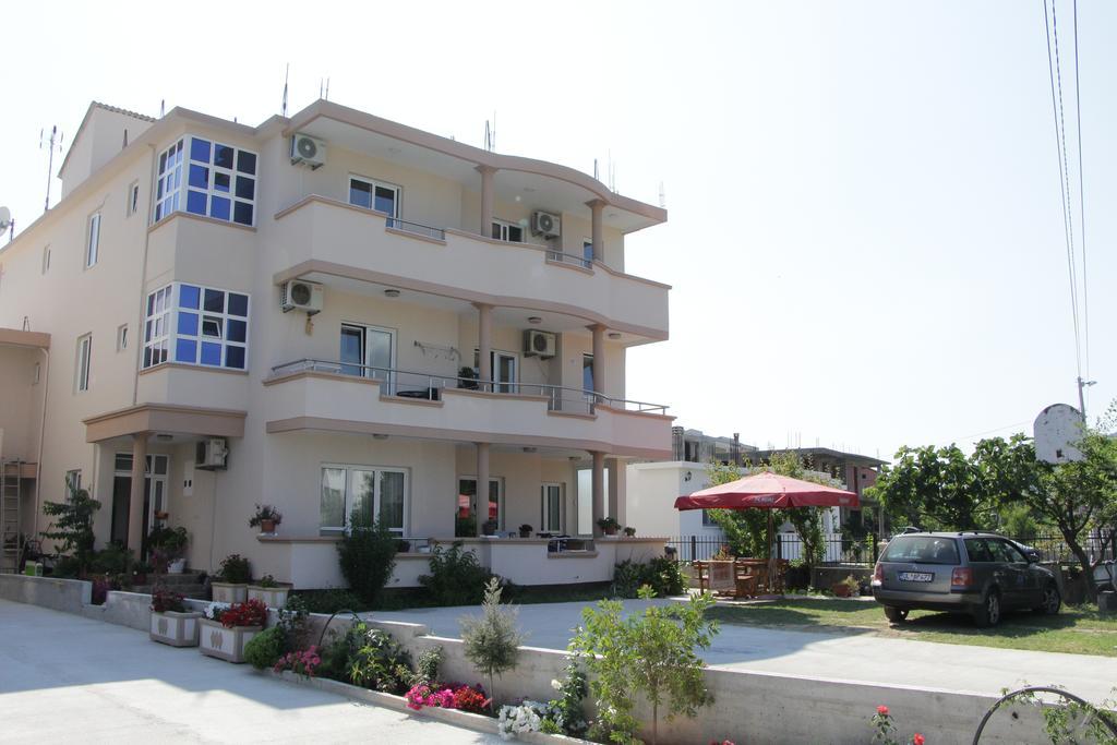 Apartment Family Ulcinj Extérieur photo